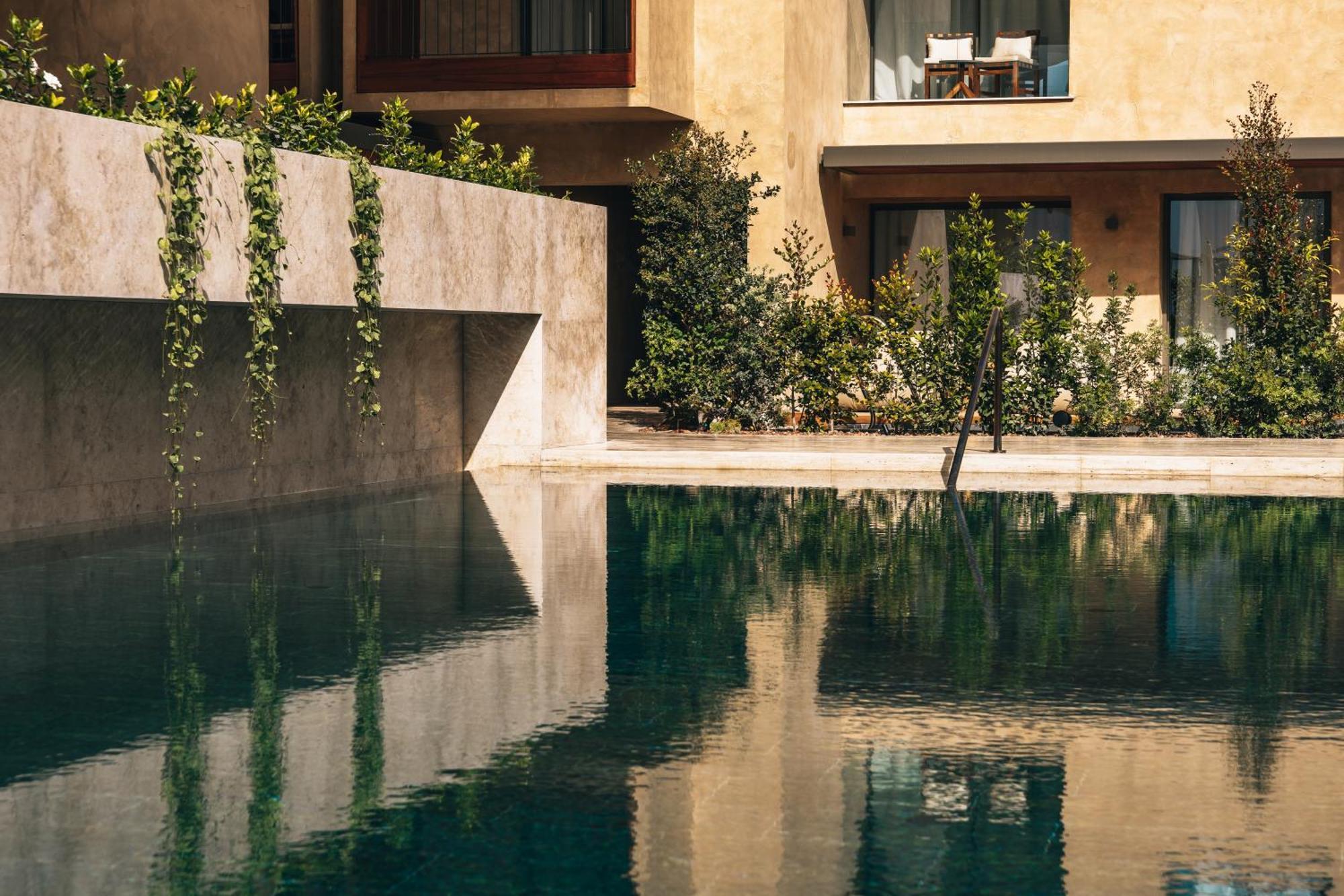 M Boutique Hotel - Designed For Adults Paphos Esterno foto