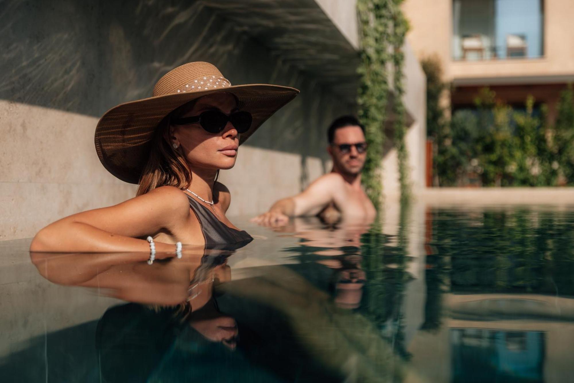 M Boutique Hotel - Designed For Adults Paphos Esterno foto